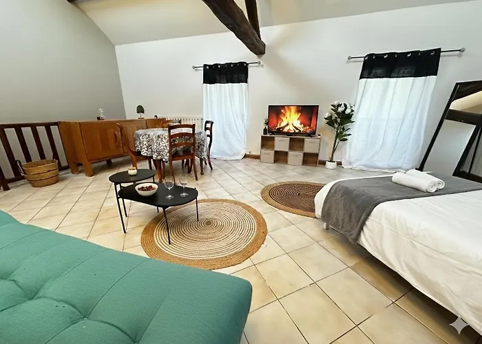 Apartmán Station - Proche Rer A - Wifi Noisy-le-Grand